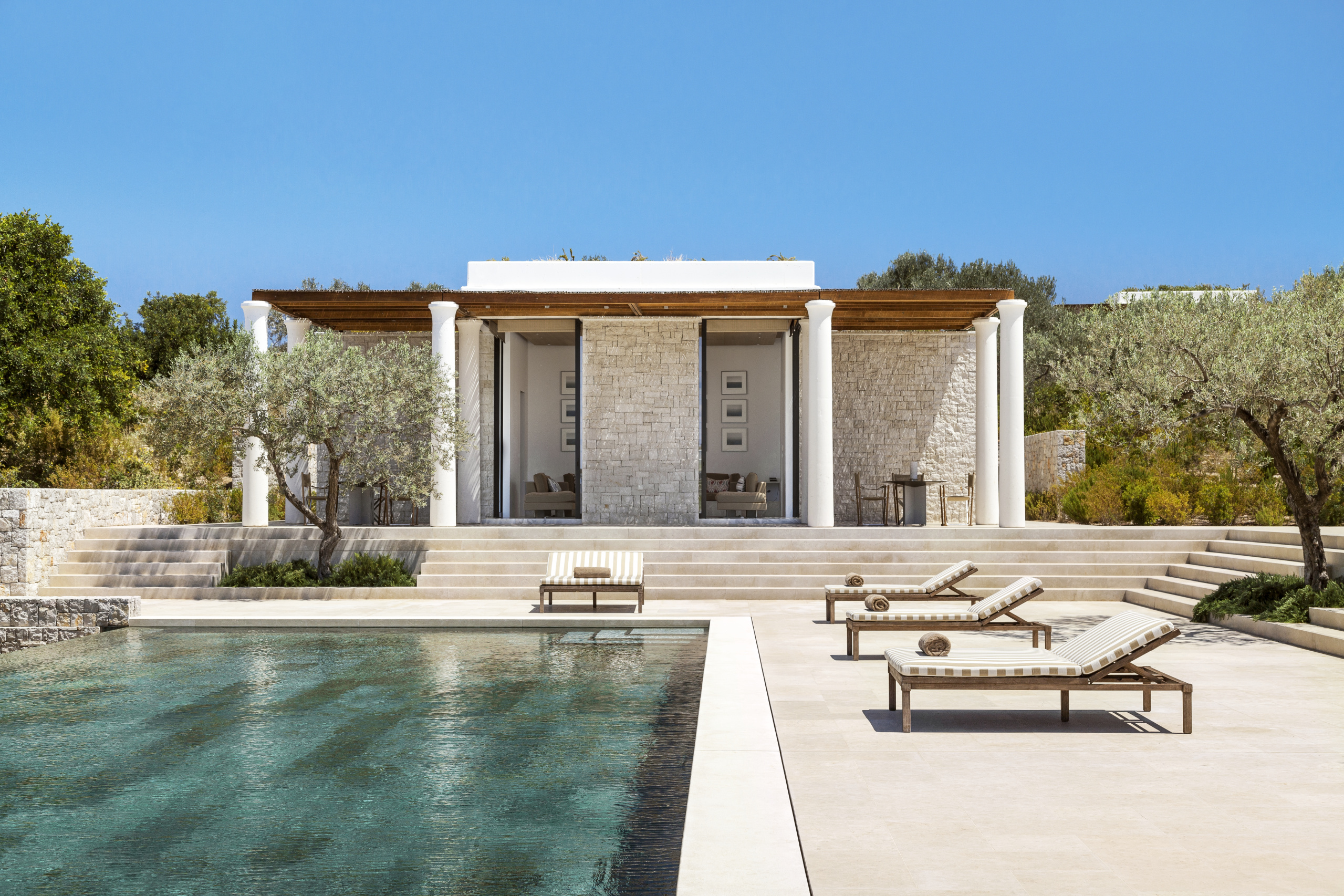 Terrace & Pool - 5 Bedroom Villa